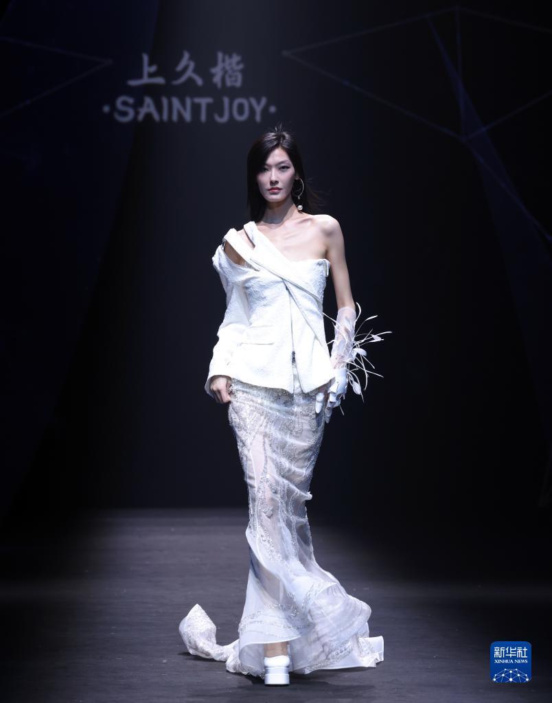 ag网上真人游戏